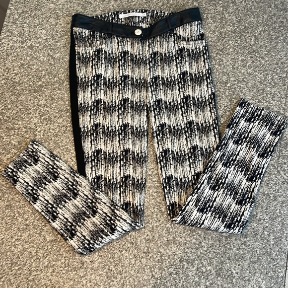 Lauren Vidal Paris straight leg black and white pants size medium - Picture 2 of 5